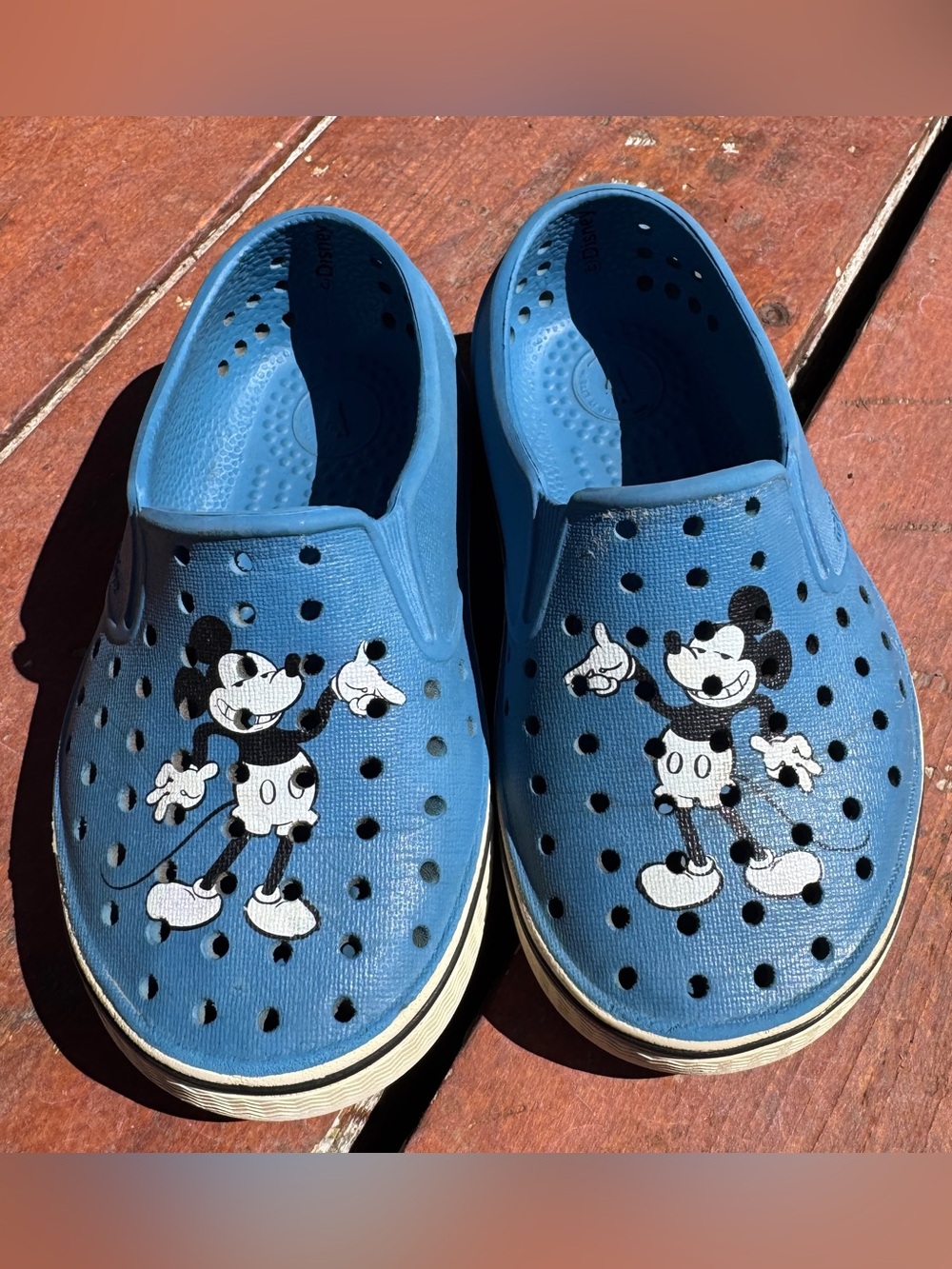 Disney x Native Mickey Mouse Slip-On Sneaker Blue toddler size 7 lightweight